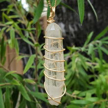 Load image into Gallery viewer, Clear Quartz Pendant Necklace (Gold)