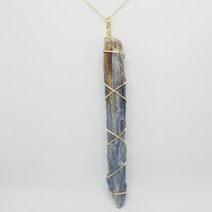 Blue Kyanite Pendant Necklace (Gold)
