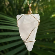 Load image into Gallery viewer, Rose Quartz Pendant Necklace (Gold)