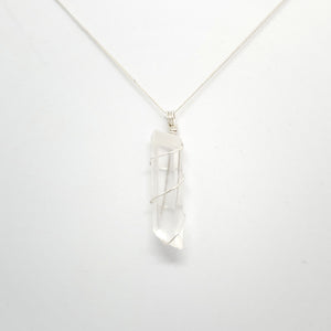 Clear Quartz Pendant Necklace (Silver)