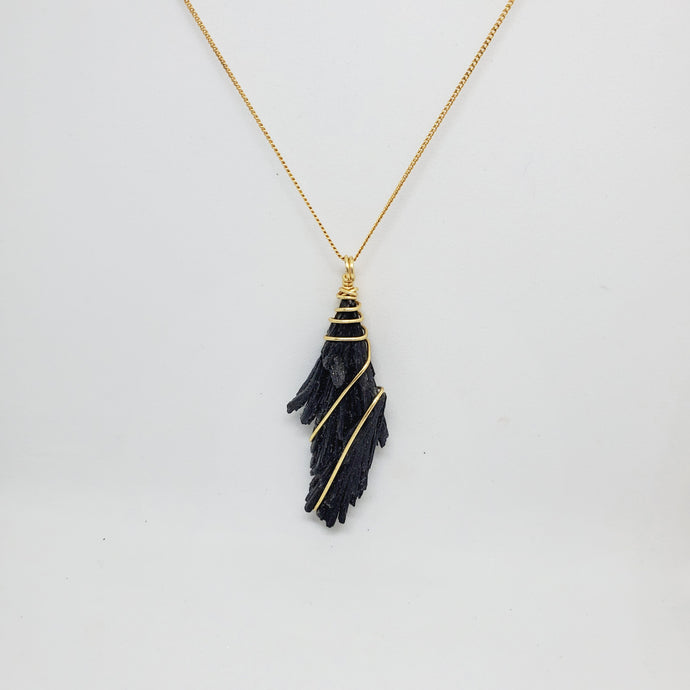 Black Kyanite Pendant Necklace (Gold)