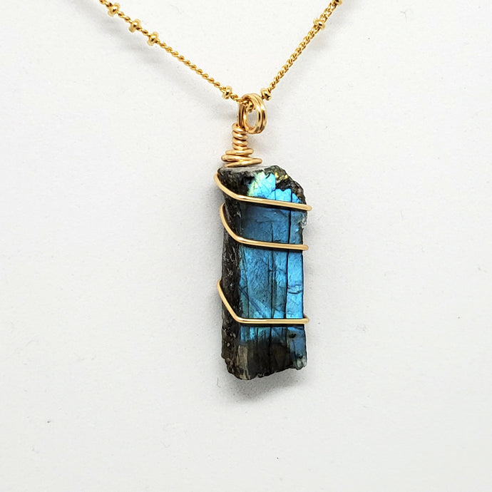 Labradorite Pendant Necklace (Gold)