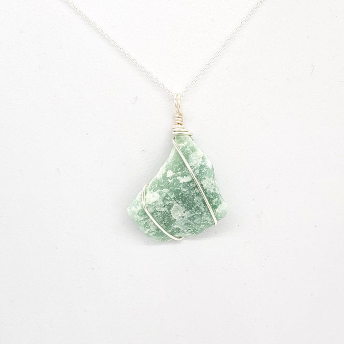 Green Aventurine Pendant Necklace (Silver)