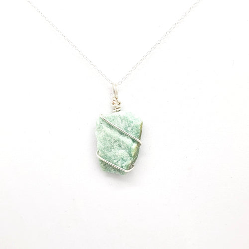 Green Aventurine Pendant Necklace (Silver)